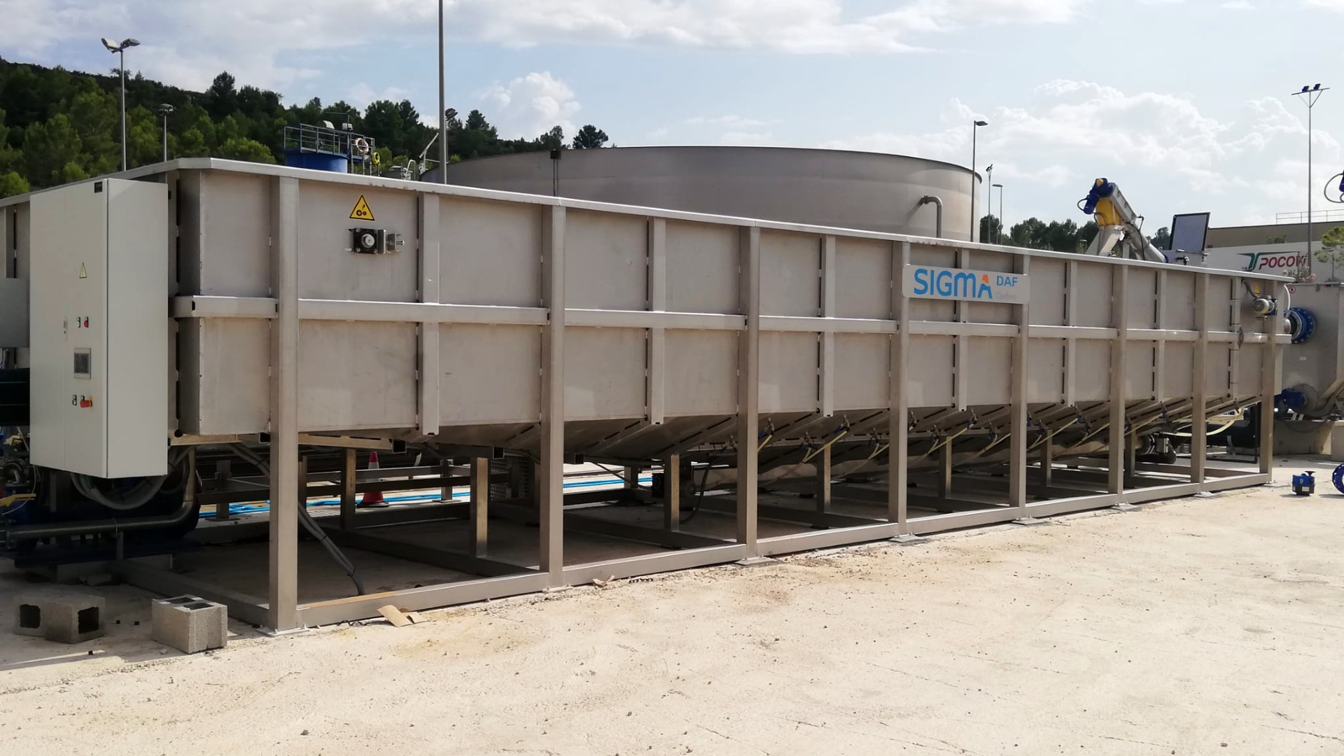 FPAC DAF 1 SigmaDAF's FPAC clarifier onsite at a job.